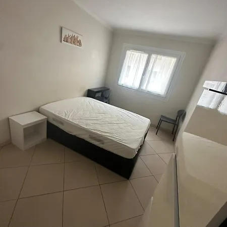 Juan Les Pins Near דירה